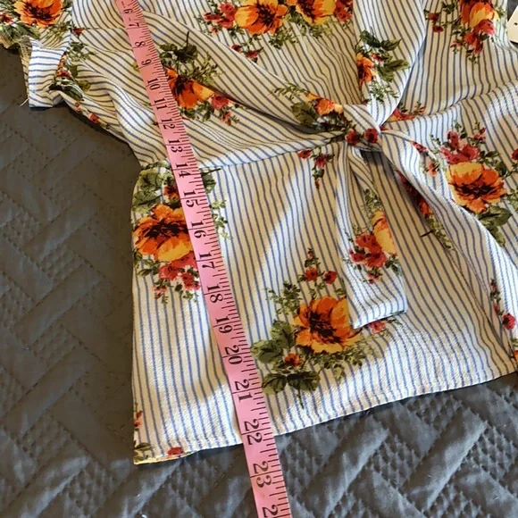 Tiffany & Grey : Striped Blouse - Petite Medium - Picture 6 of 8